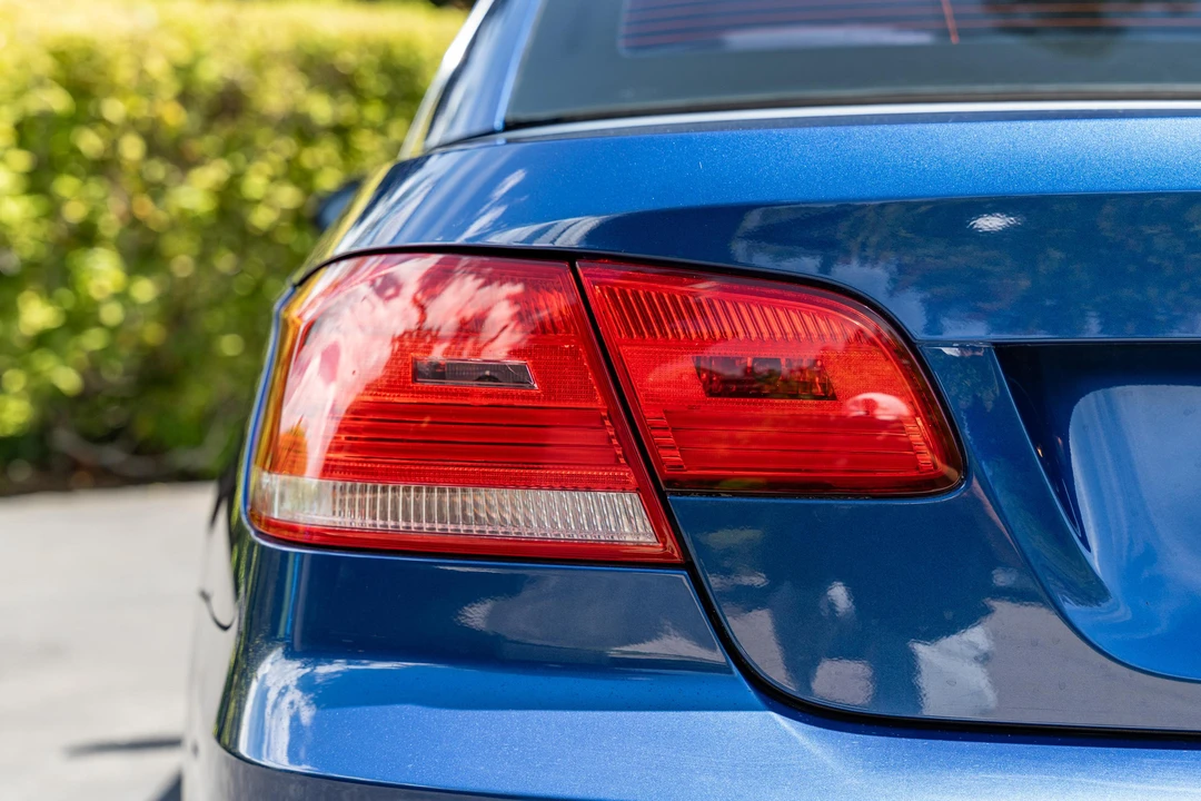 2007 BMW E93 335i Convertible - Image 17 of 31