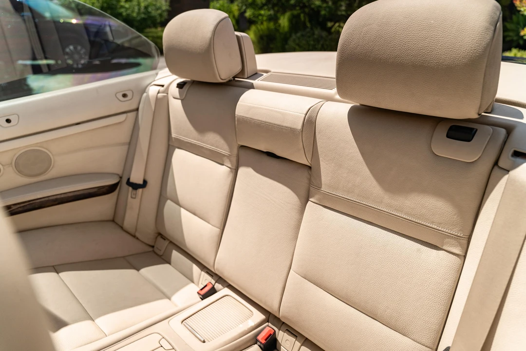 2007 BMW E93 335i Convertible - Image 25 of 31