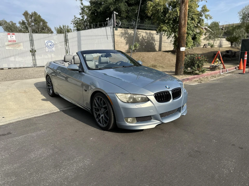 2007 BMW E93 335i Convertible - Image 14 of 31
