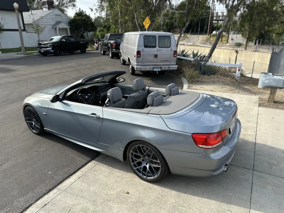 2007 BMW E93 335i Convertible - Image 8 of 31
