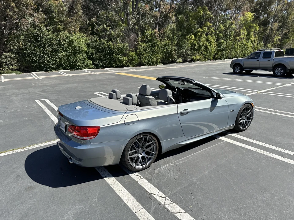 2007 BMW E93 335i Convertible - Image 10 of 31