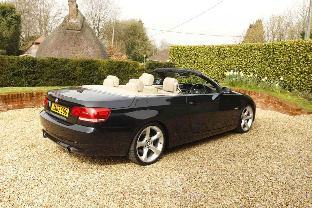 2007 BMW E93 335i Convertible - Image 11 of 30