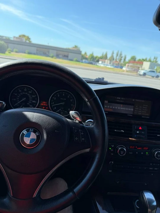 2007 BMW E93 335i Convertible - Image 10 of 12