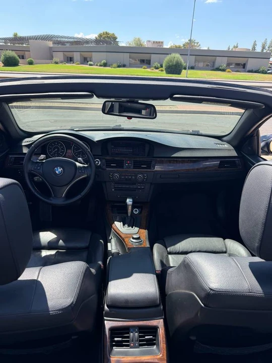 2007 BMW E93 335i Convertible - Image 9 of 17