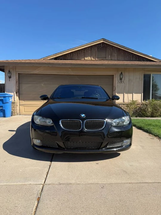 2007 BMW E93 335i Convertible - Image 2 of 12