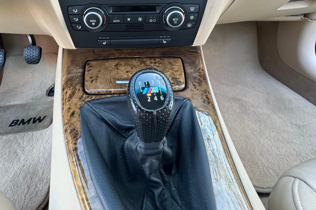 2007 BMW E90 335i Sedan - Image 23 of 31