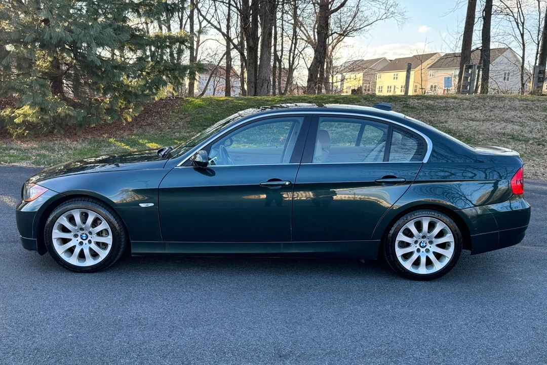 2007 BMW E90 335i Sedan - Image 3 of 31