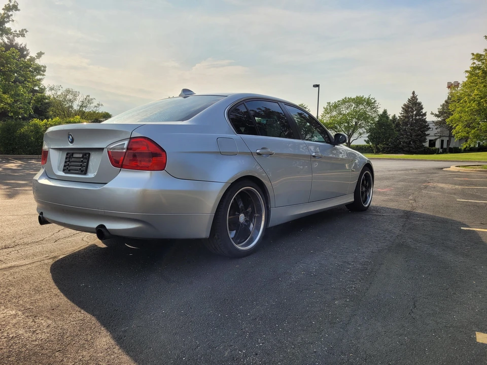 2007 BMW E90 335i Sedan - Image 18 of 31