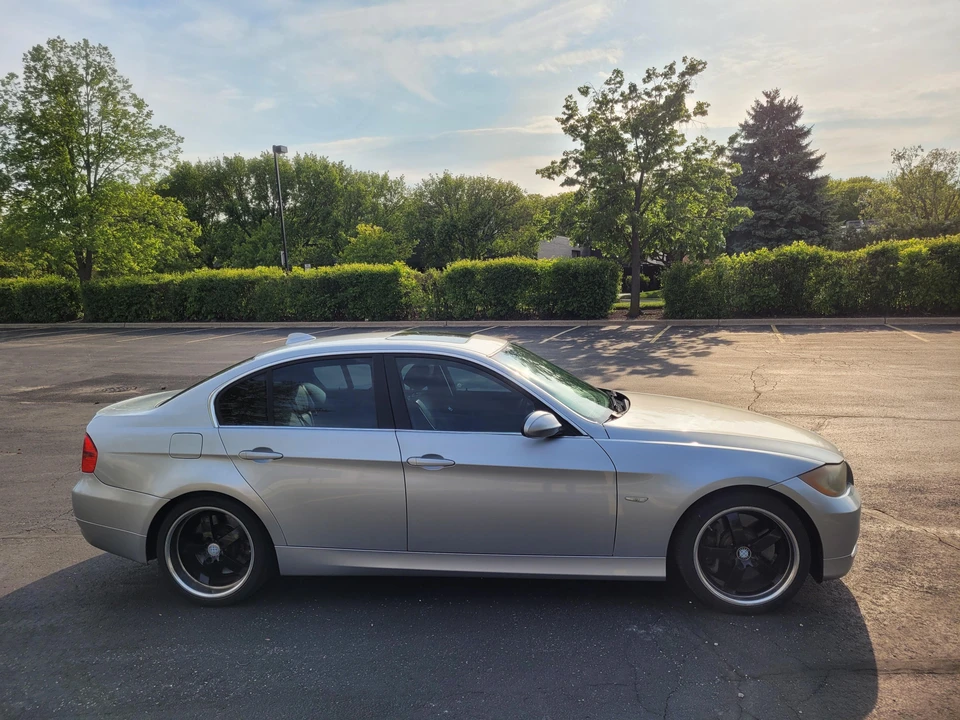 2007 BMW E90 335i Sedan - Image 21 of 31