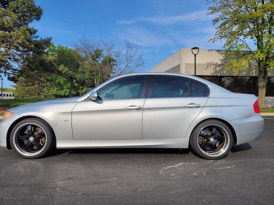2007 BMW E90 335i Sedan - Image 13 of 31