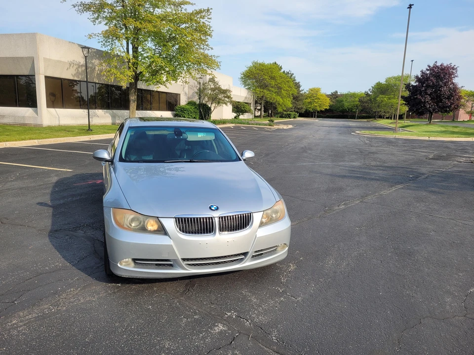 2007 BMW E90 335i Sedan - Image 10 of 31