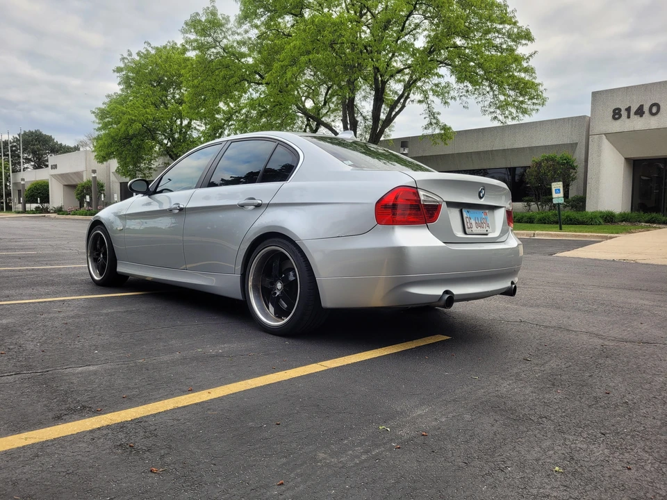 2007 BMW E90 335i Sedan - Image 7 of 31