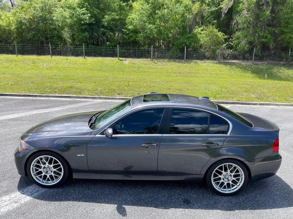 2007 BMW E90 335i Sedan - Image 11 of 31