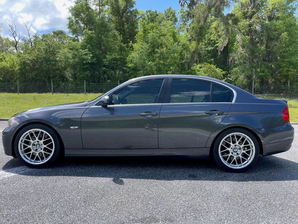 2007 BMW E90 335i Sedan - Image 10 of 31