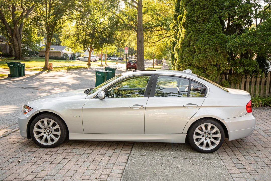 2007 BMW E90 335i Sedan - Image 6 of 31