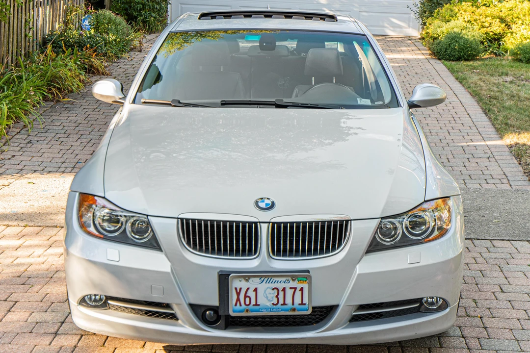 2007 BMW E90 335i Sedan - Image 2 of 31