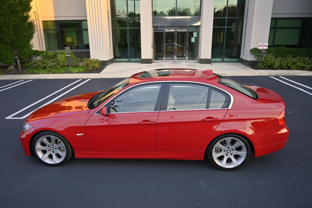 2007 BMW E90 335i Sedan - Image 24 of 31