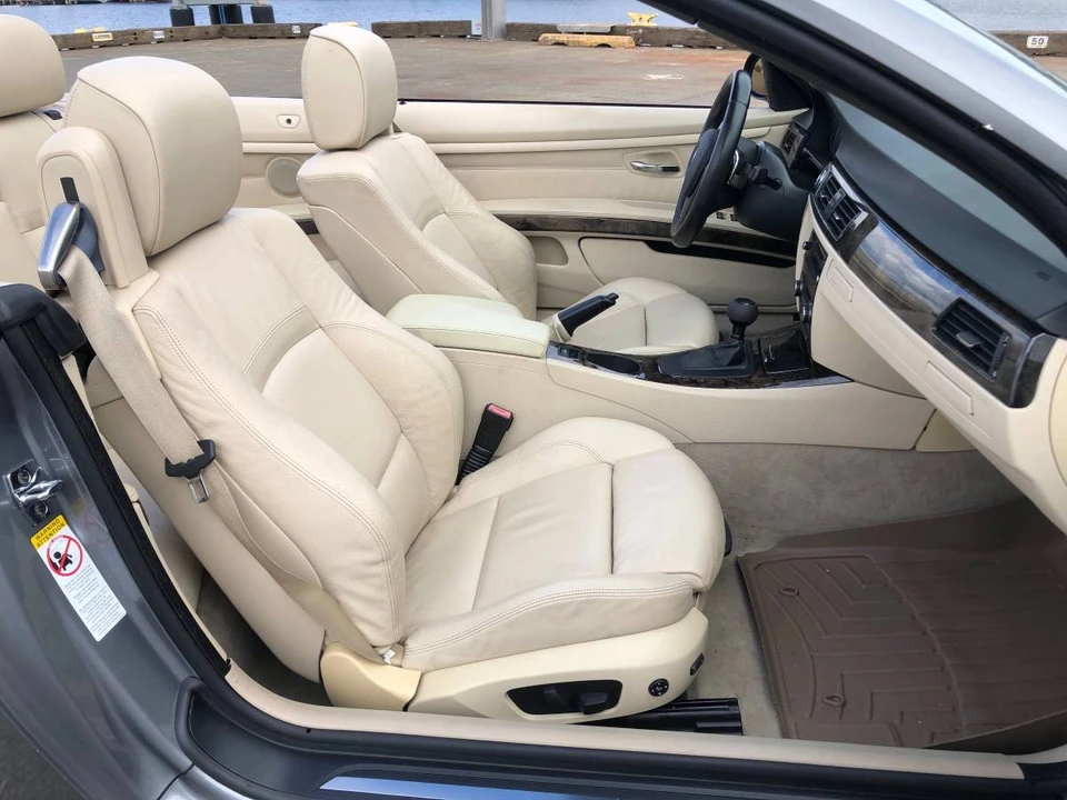 2007 BMW E93 335i Convertible - Image 14 of 24