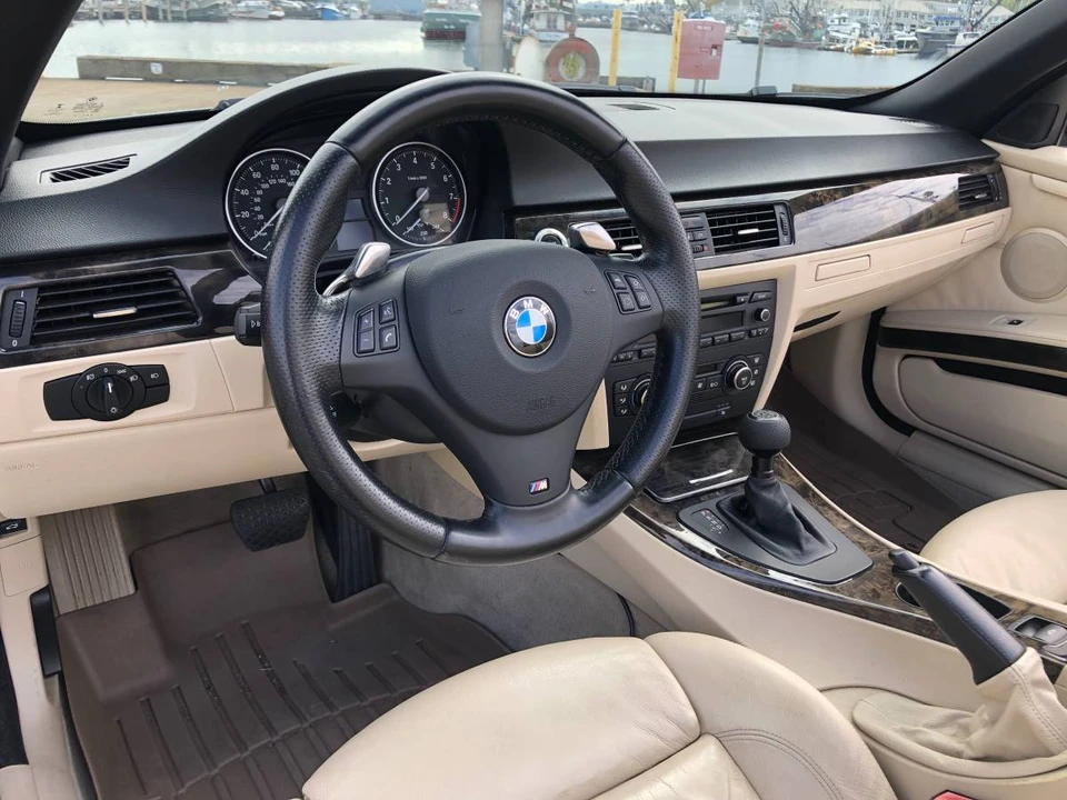 2007 BMW E93 335i Convertible - Image 16 of 24