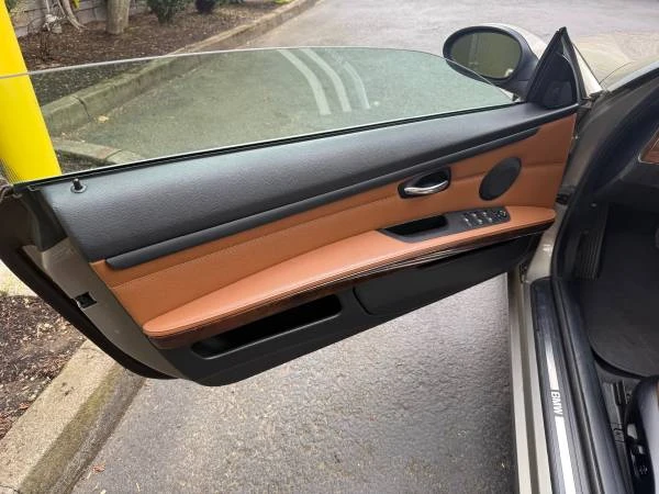 2007 BMW E93 335i Convertible - Image 16 of 21
