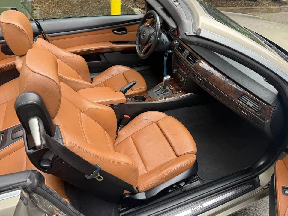 2007 BMW E93 335i Convertible - Image 6 of 16