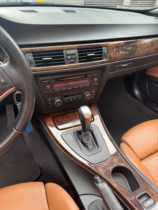 2007 BMW E93 335i Convertible - Image 11 of 16