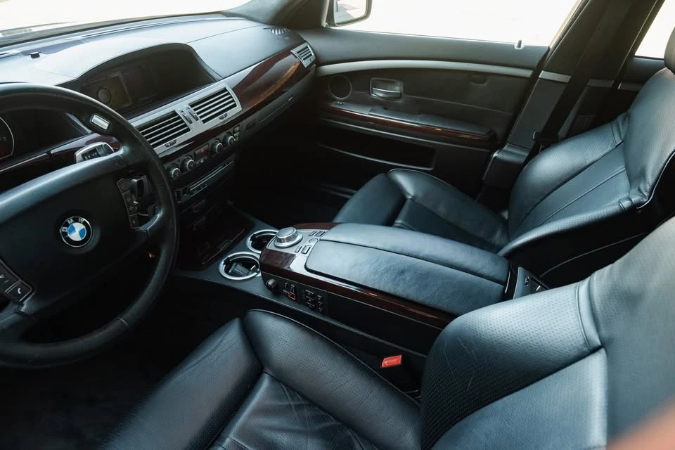 2007 BMW E65/E66 750i & 760i Sedan - Image 10 of 15