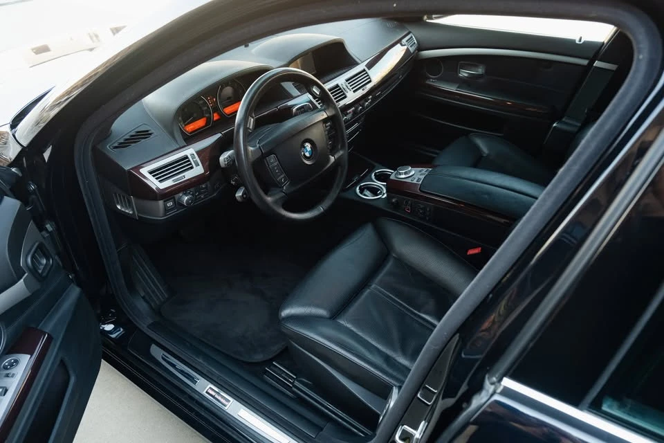 2007 BMW E65/E66 750i & 760i Sedan - Image 7 of 15