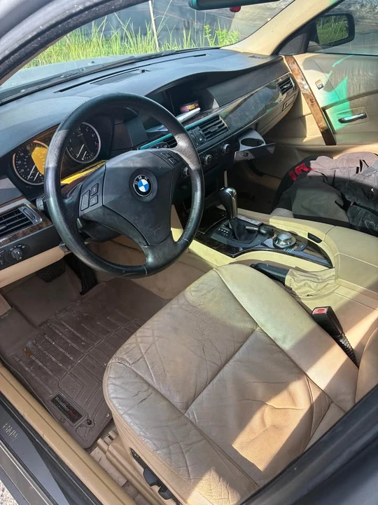 2007 BMW E60 5 Series Sedan - Image 2 of 3