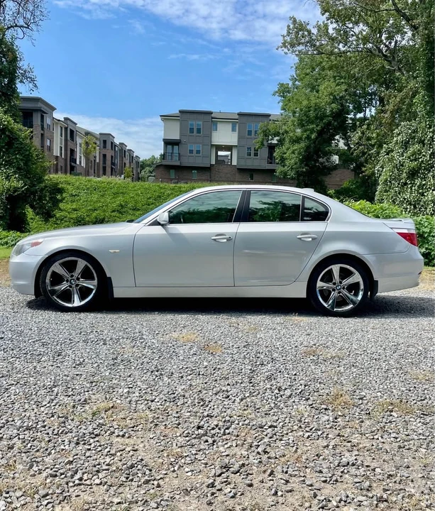 2007 BMW E60 5 Series Sedan - Image 2 of 10