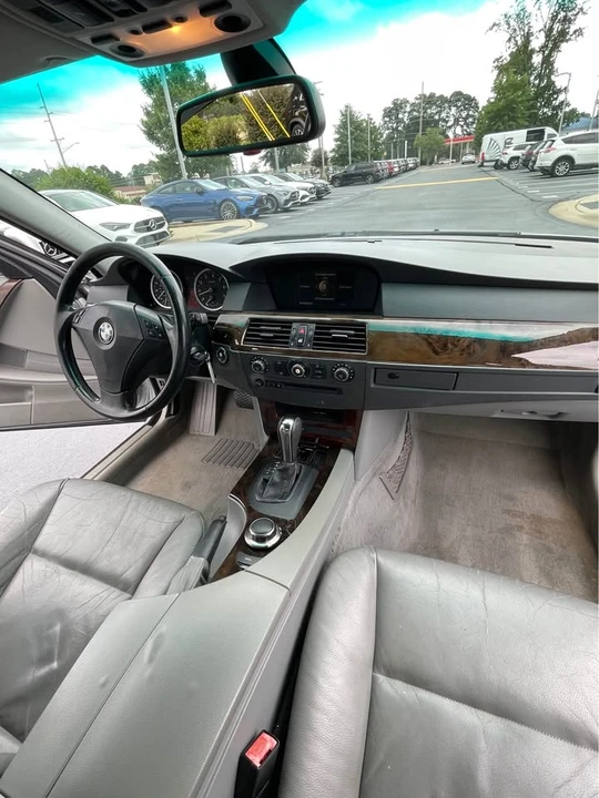 2007 BMW E60 5 Series Sedan - Image 12 of 13