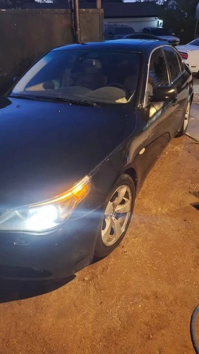 2007 BMW E60 5 Series Sedan - Image 2 of 4