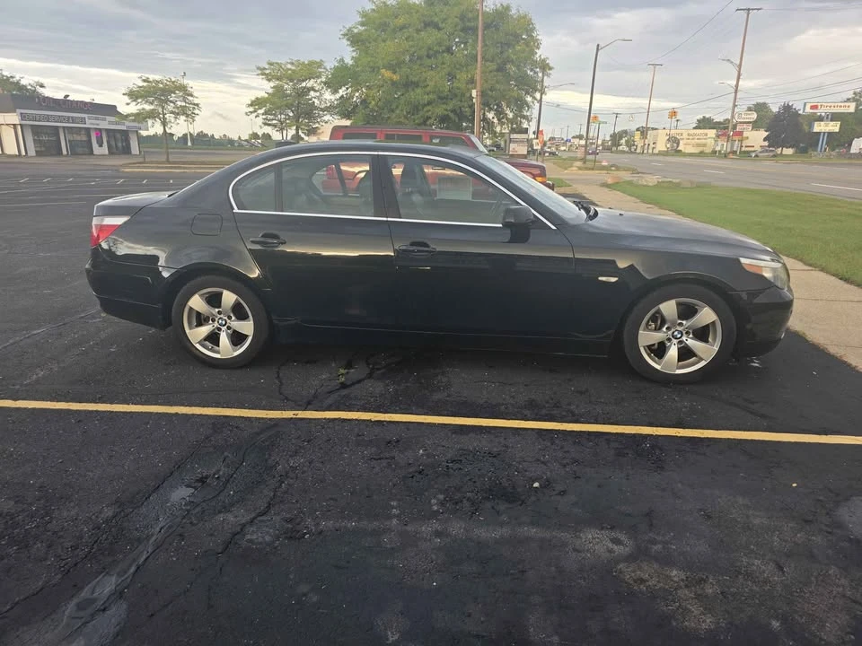2007 BMW E60 5 Series Sedan - Image 2 of 8