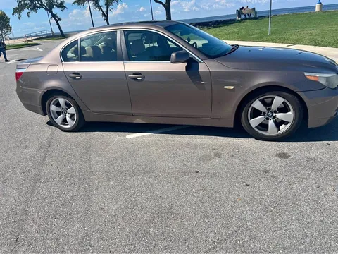 2007 BMW 5 Series 525i Sedan 4D