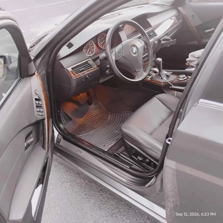 2007 BMW E60 5 Series Sedan - Image 4 of 8