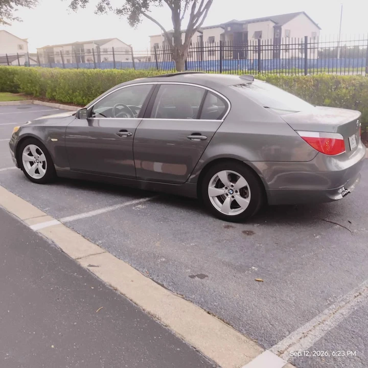2007 BMW E60 5 Series Sedan - Image 7 of 8
