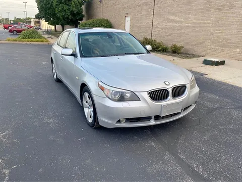 2007 BMW 5 Series 525xi Sedan 4D