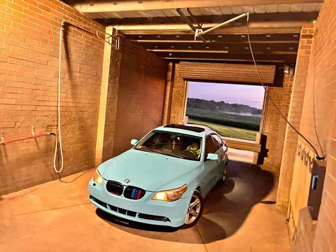 2007 BMW 5 Series 525xi Sedan 4D