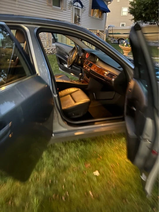 2007 BMW E60 5 Series Sedan - Image 12 of 16