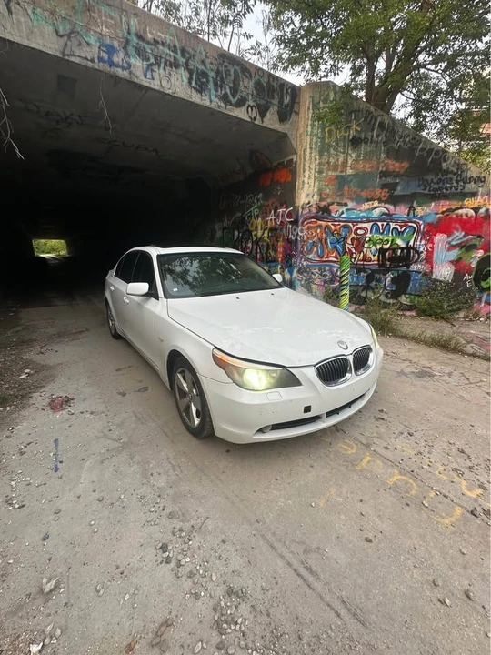 2007 BMW E60 5 Series Sedan - Image 2 of 6