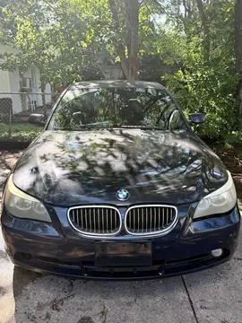 2007 BMW 5 Series 528xi Sedan 4D