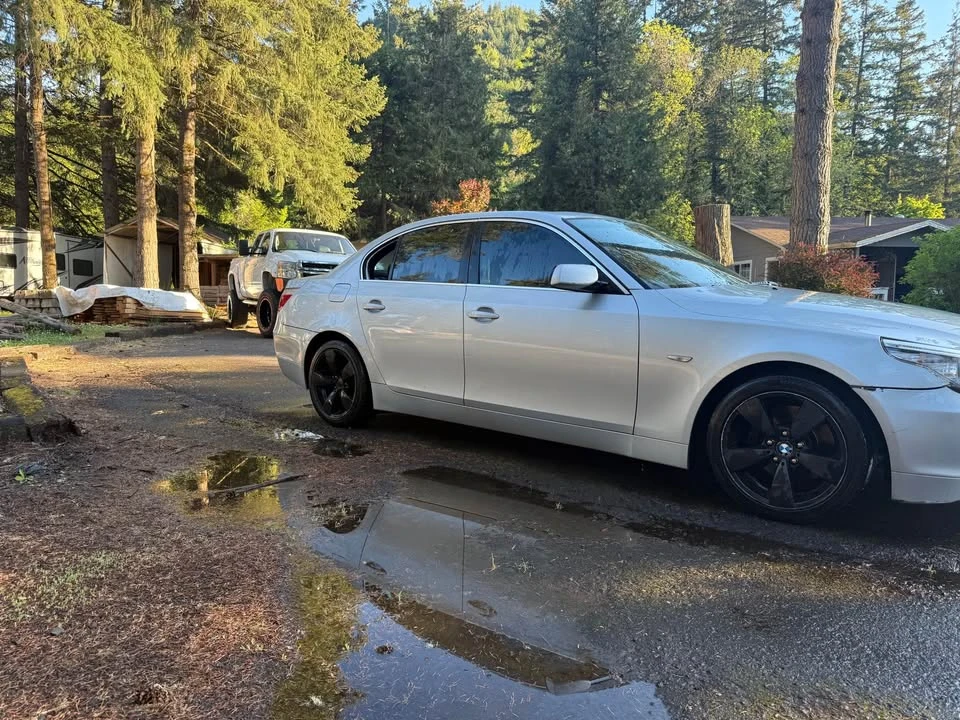 2007 BMW E60 5 Series Sedan - Image 2 of 4
