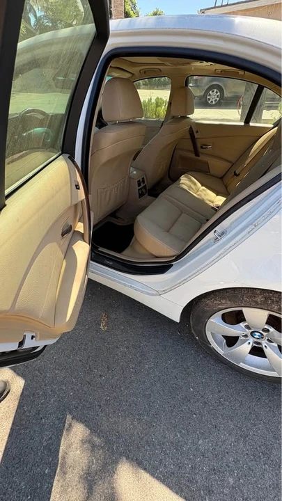 2007 BMW E60 5 Series Sedan - Image 4 of 8