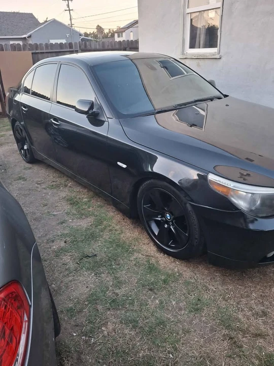 2007 BMW E60 5 Series Sedan - Image 2 of 4