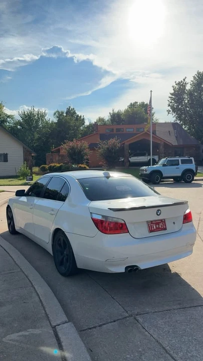 2007 BMW E60 5 Series Sedan - Image 2 of 4