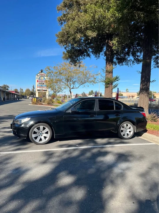 2007 BMW E60 5 Series Sedan - Image 4 of 10