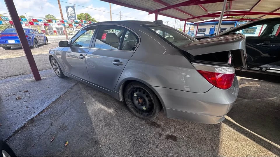2007 BMW E60 5 Series Sedan - Image 3 of 3