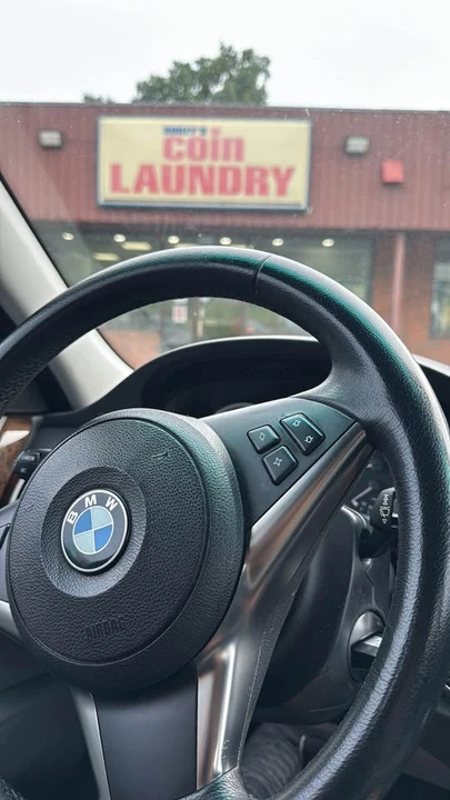 2007 BMW E60 5 Series Sedan - Image 2 of 9