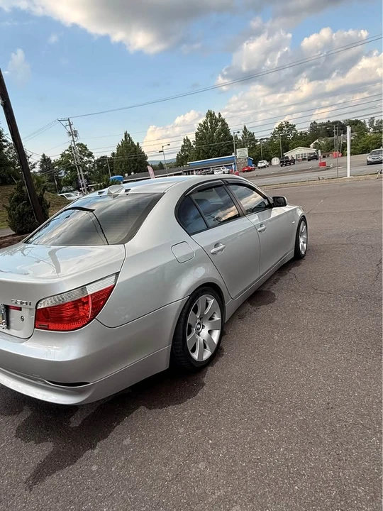 2007 BMW E60 5 Series Sedan - Image 4 of 9