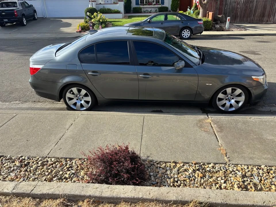 2007 BMW E60 5 Series Sedan - Image 2 of 6